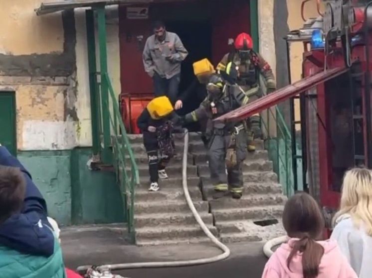 В Щелково из-за пожара эвакуировали жителей пятиэтажки