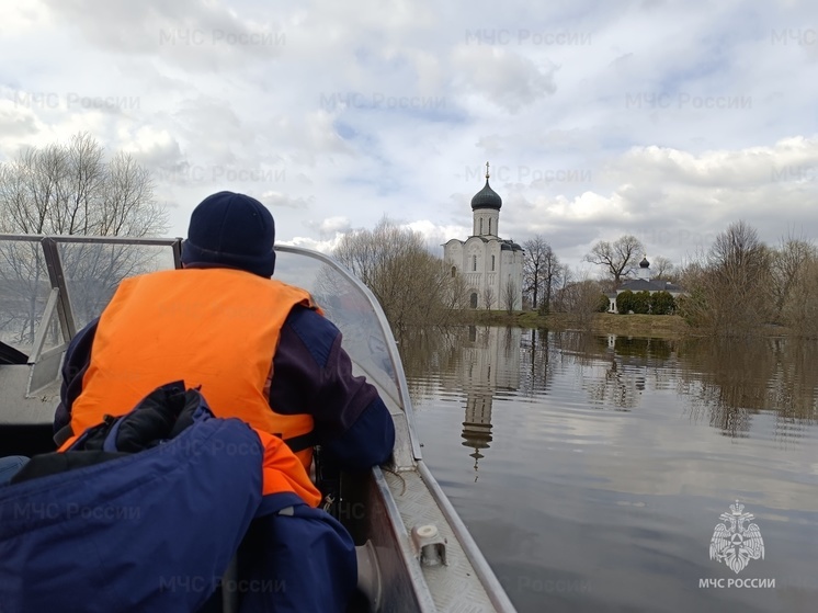 Отдыхающих на САПах под Суздалем проверили спасатели