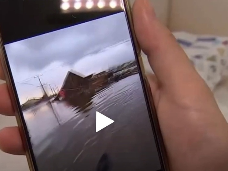 В  Оренбуржье беременные женщины видели, как их дома уходят под воду