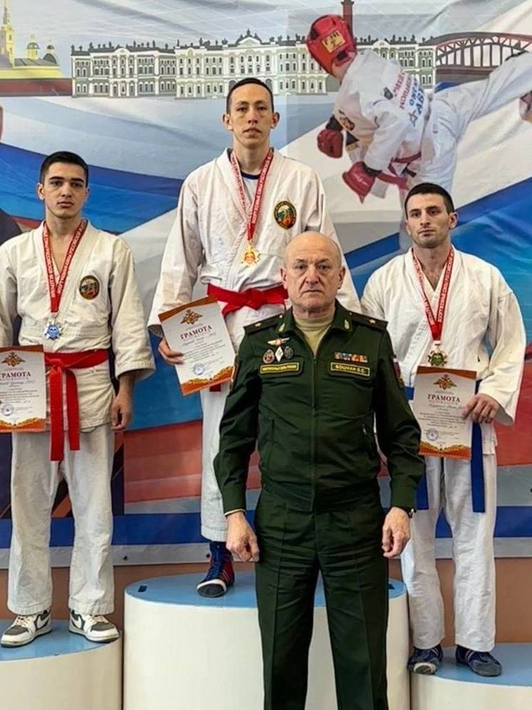 Спортсмен из Бурятии стал чемпионом Кубка ВС РФ по армейскому рукопашному бою