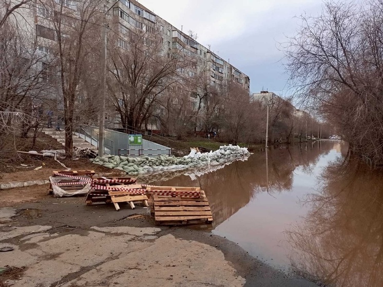 В Оренбурге уровень воды в Урале повышается