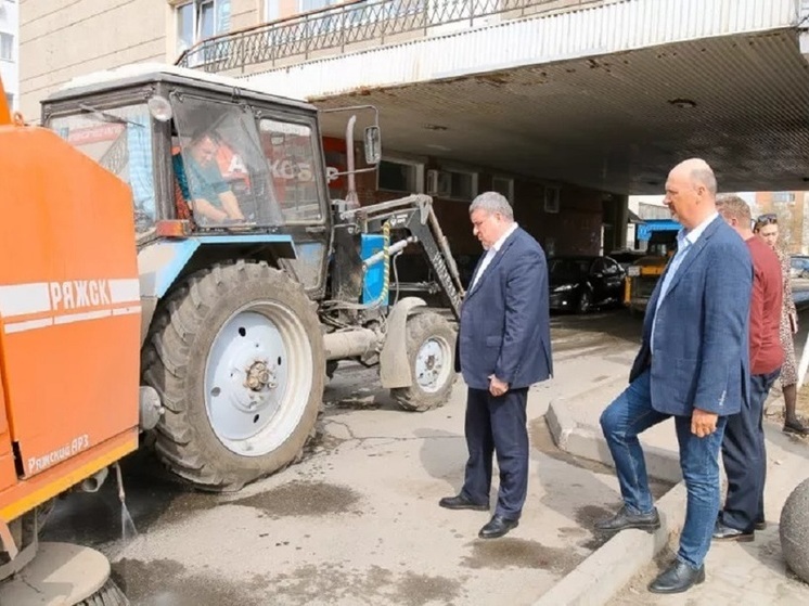 Глава администрации Беспалов проверил уборку улиц в Туле