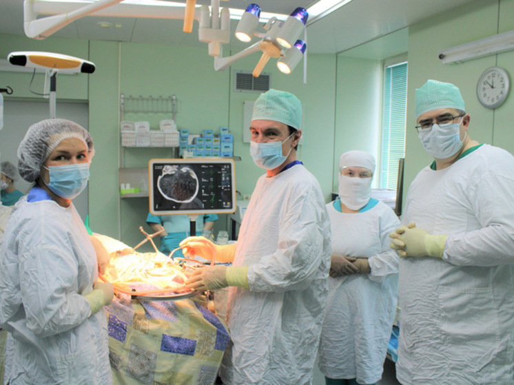 Специалист из Москвы помог сургутским врачам удалить опухоль в мозге ребенка
