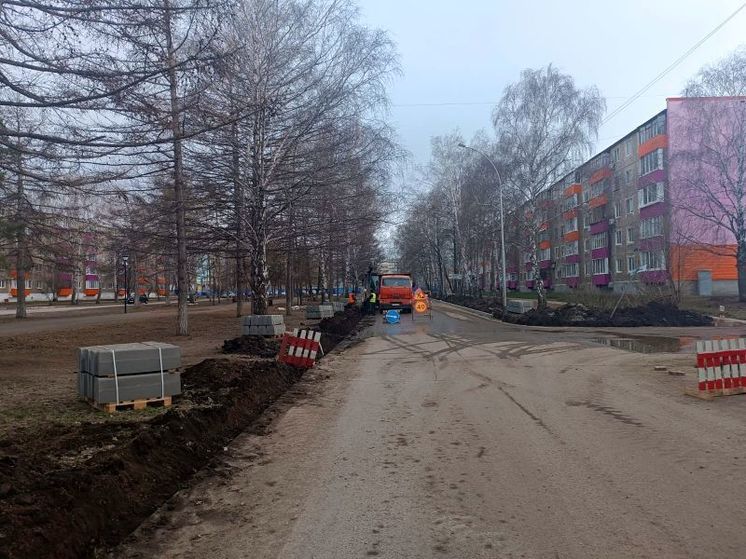 В Салавате начался ремонт дороги на улице Ленина