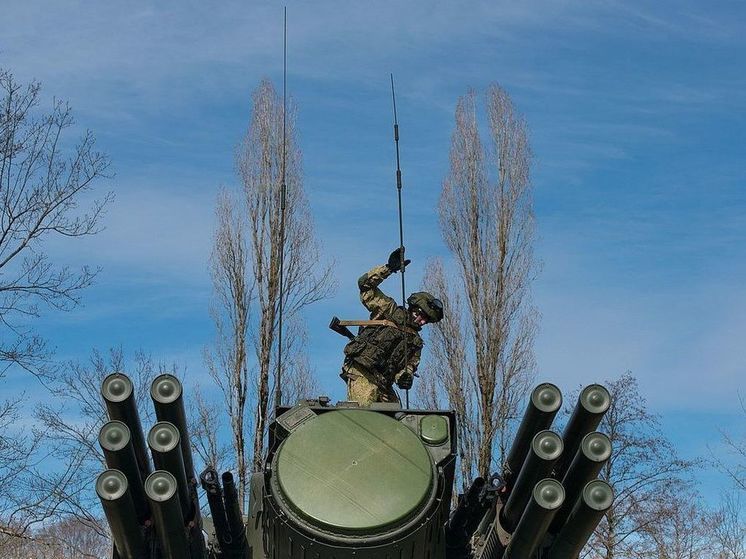 Украинский беспилотник сбили силы ПВО над Брянской областью