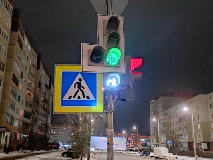 Белолунные секции светофора появятся на перекресте улиц Некрасова и Советской в Пскове