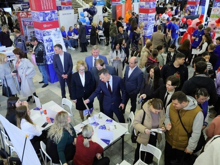  Более 3,5 тысячи вакансий представлено на региональной ярмарке трудоустройства в Иркутске