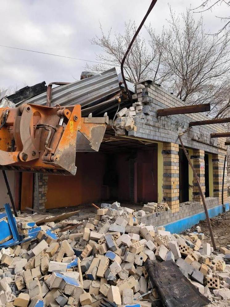 Незаконно установленный торговый объект снесли в Нижнем Новгороде
