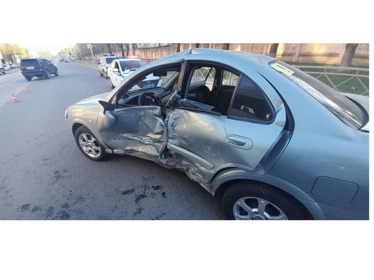 В Смоленске в ДТП с маршруткой пострадали пассажиры