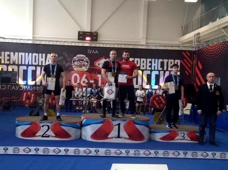 Тамбовчанин стал призером юниорского первенства России по пауэрлифтингу