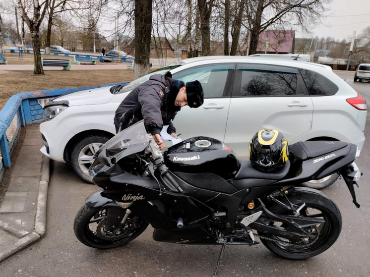 В Угре полицейские раскрыли кражу мотоцикла