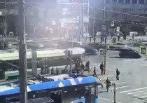 Двухсекционный трамвай «Довлатов», влетевший в толпу петербуржцев на Наличной улице, оснащен искусственным интеллектом, сообщили в пресс-службе «Горэлектротранса».