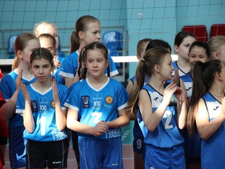 На Сахалине начался двухдневный турнир по волейболу «Весенняя капель»