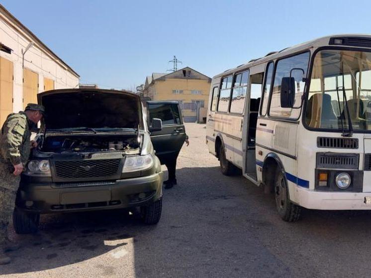 Госуниверсистет в Бурятии передал на СВО автобус и пикап