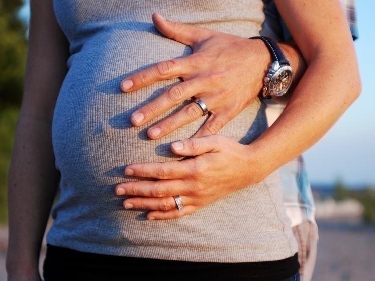 В Новгородской области подвели итоги фотоконкурса «Я — беременна»