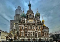 В Петербурге для туристов подготовили почти 650 маршрутов с новыми объектами. Об этом рассказали в пресс-службе Смольного.