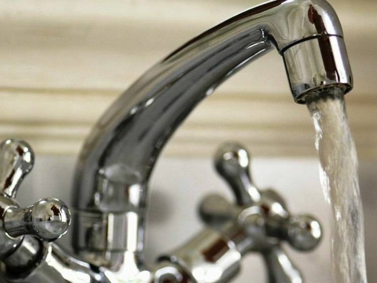В Таврийске снова можно пить воду из крана: соответствует санитарным нормам