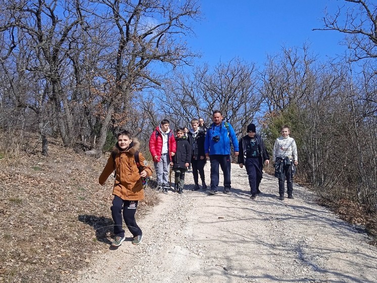 Весной по Сухой: маршрут похода выходного дня в окрестностях Севастополя