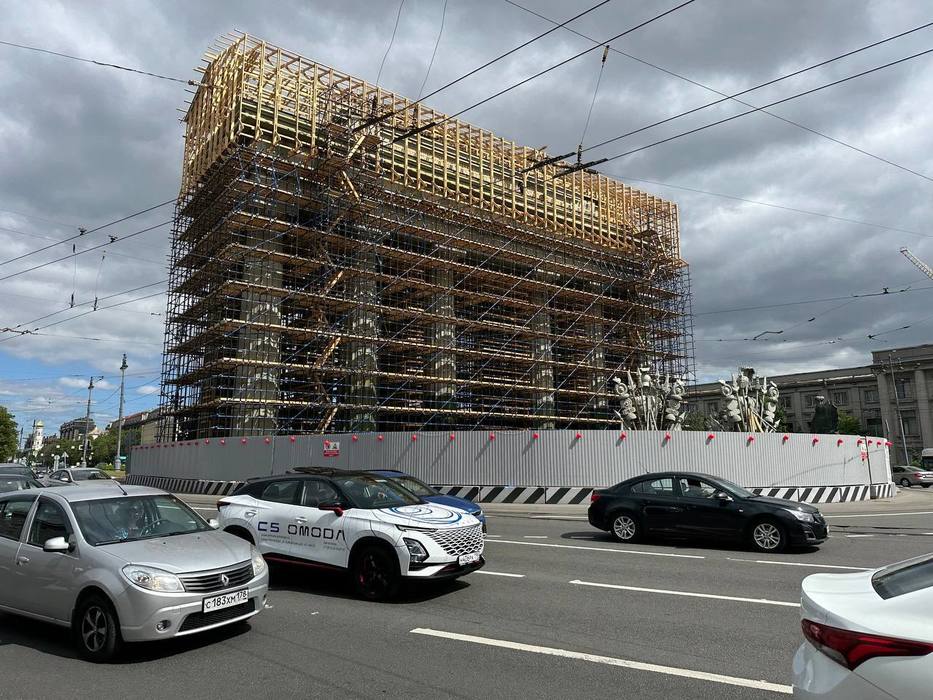 Московские триумфальные ворота предстанут в обновленном виде в сентябре