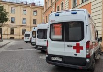 Инвалид-колясочник скончался в больнице после госпитализации с петербургской автозаправки, сообщил 78.ru.