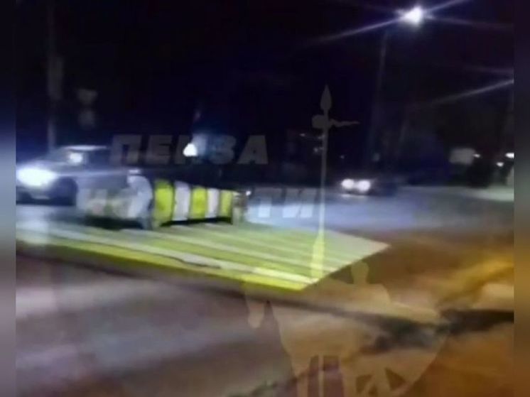 «Диско-шар по-пензенски»: в Пензе сломался световой пешеходный переход