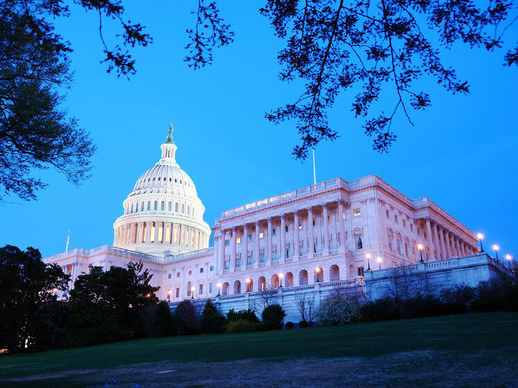 Арестович: США прекратили военную помощь Украине, чтобы принудить Киев к миру