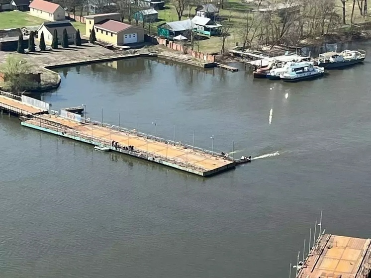 В Ростове на две недели закрыли понтонный мост на Зеленый остров