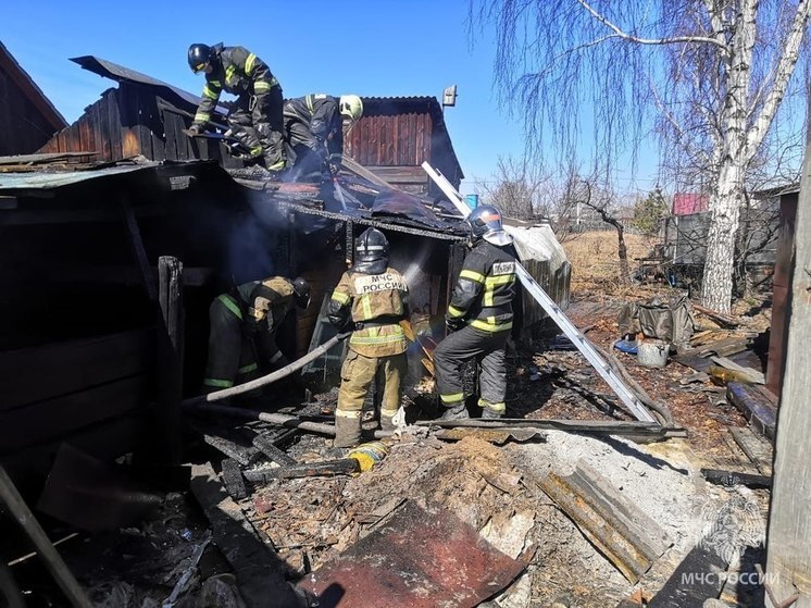 Больше 20 пожаров произошло в Хакасии за выходные