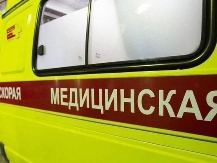 В омских Нефтяниках мужчина погиб, упав с девятого этажа