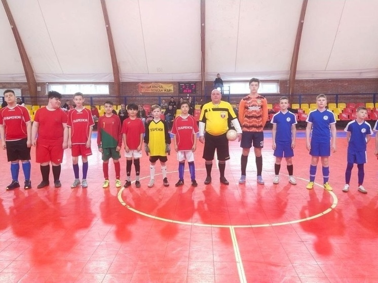 В Серпухове проходит Первенство по мини-футболу