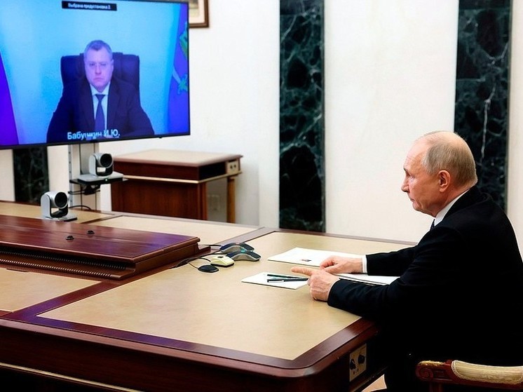 Астраханский губернатор Игорь Бабушкин попросил Владимира Путина поддержать его выдвижение на новый срок в качестве главы региона