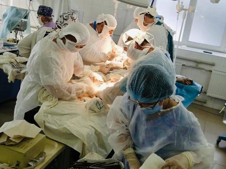 Анестезиологи из КБР провели сложные операции в Скадовске
