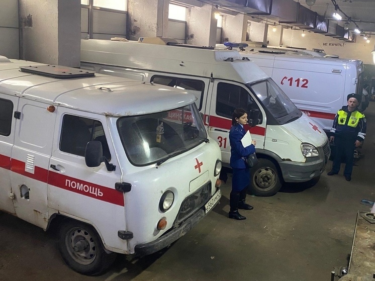 В Выборгском районе прокуратура защитила права работников скорой помощи