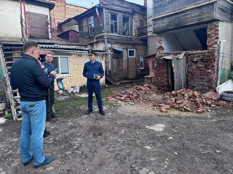 В центре Саратова рухнула пристройка к объекту культурного наследия