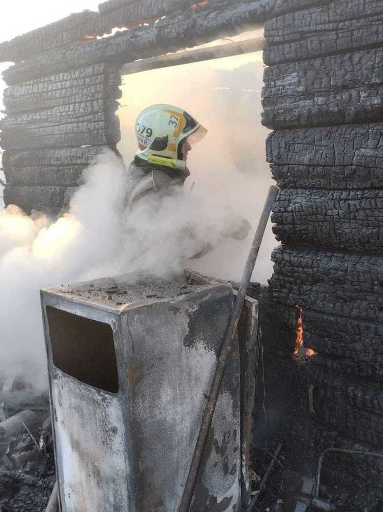 Один человек пострадал при пожаре в частном доме в Новосибирске