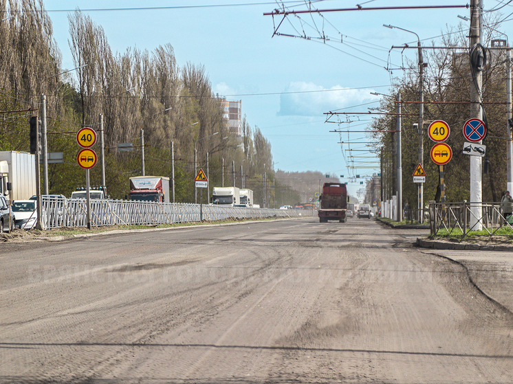 По нацпроекту в Брянске ремонтируют проспект Московский