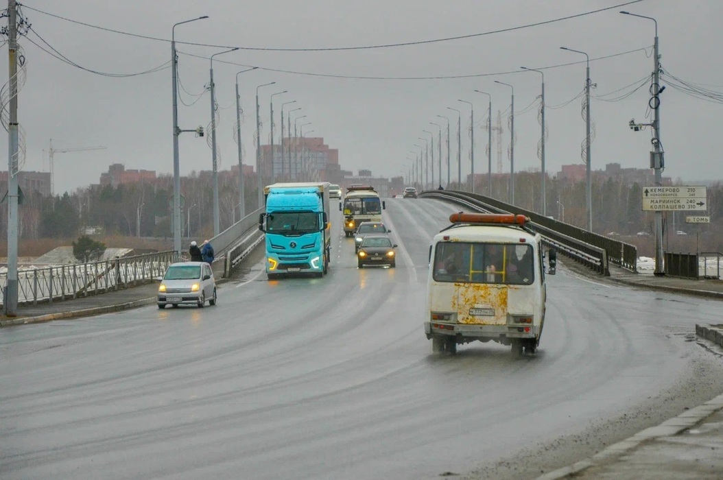 Надёжный и безопасный: 15 фото Коммунального моста через Томь в разное время года