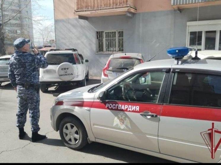 В Улан-Удэ задержаны двое мужчин, употреблявших наркотические средства