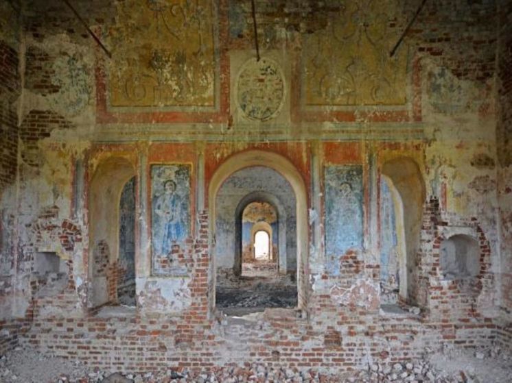 Специалисты согласовали реставрацию росписей на стенах церкви в Калужской области