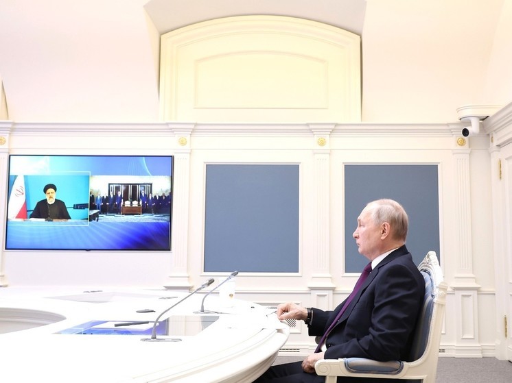 Путин обсудил с президентом Ирана обстановку на Ближнем Востоке