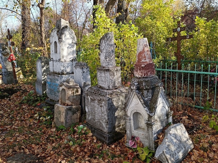 Гордума Екатеринбурга уточнила параметры могил на кладбищах