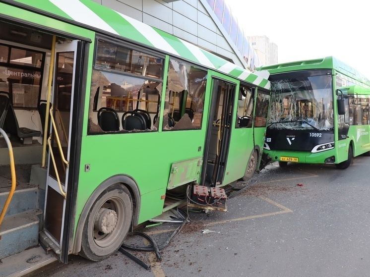Курский суд рассмотрит дело о массовом ДТП с автобусами на улице Дзержинского