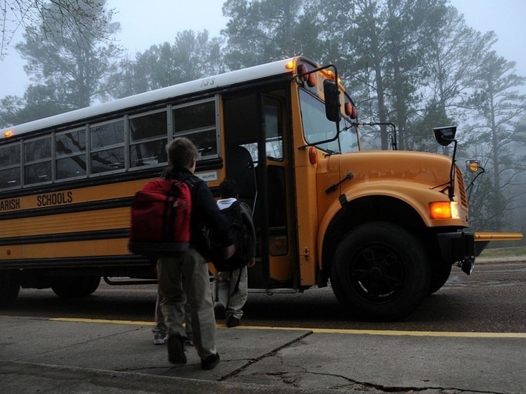 Водитель автобуса сбил школьника на пешеходном переходе в Артеме