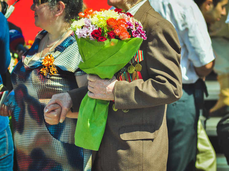 Более сорока ветеранов ВОВ в ДНР получат надбавку ко Дню Победы
