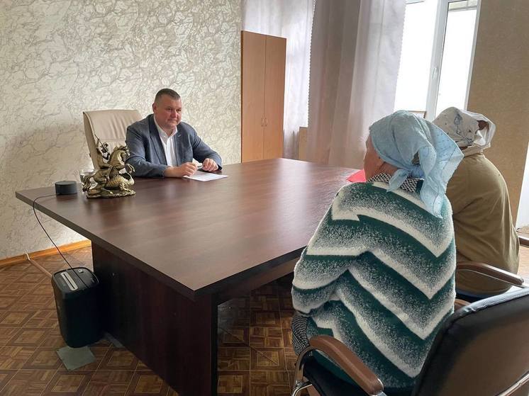 Глава Мелитопольского муниципального округа провел приём граждан