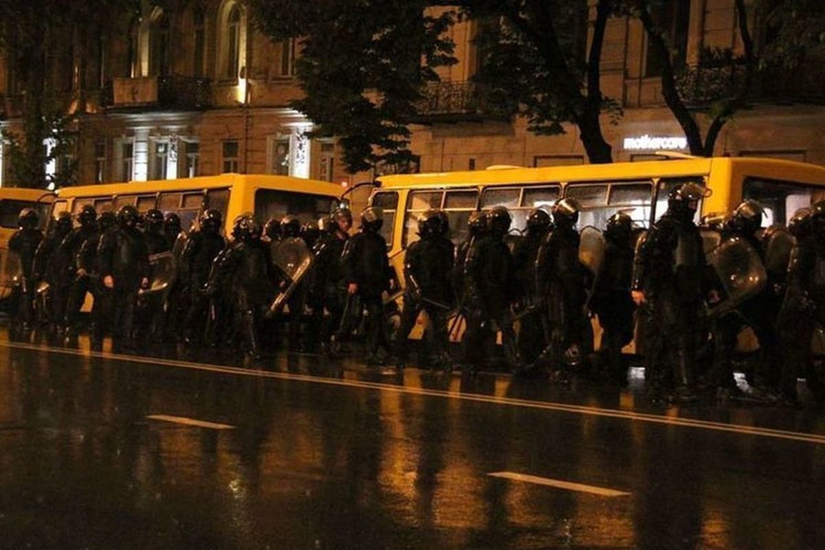 Detentions of protesters began in Tbilisi
