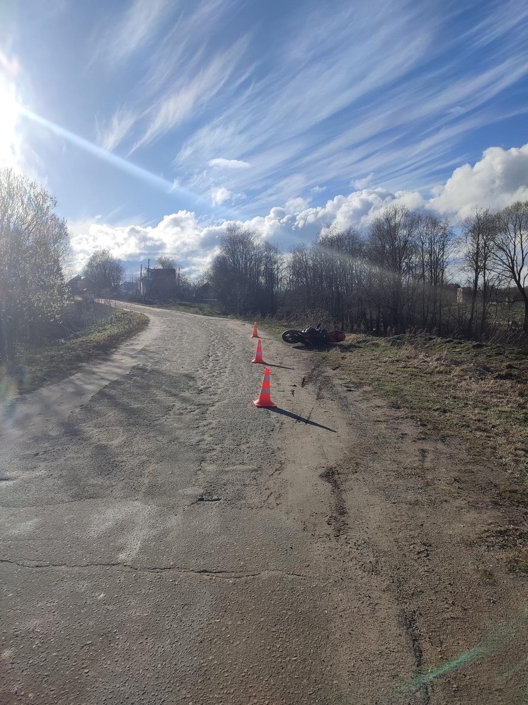 В Тверской области мотоциклист потерял управление и получил травмы