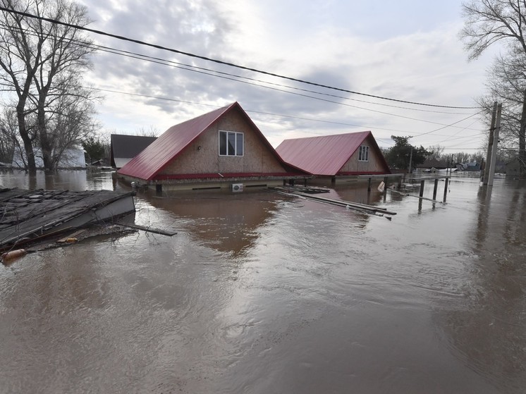 Число подтопленных паводком домов в России превысило 16 тысяч