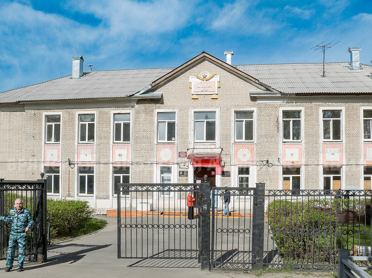 Александр Богомаз проинспектировал строительство школ в Брянске