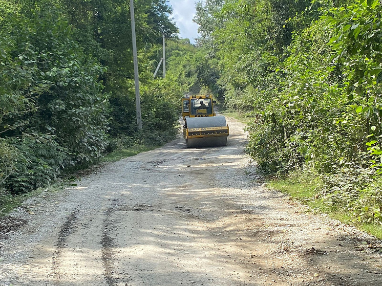 В селе Ермоловка завершили ремонт дороги общего пользования